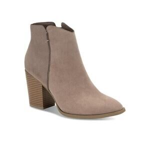 Sun + stone heeled ankle boot Sz 9M